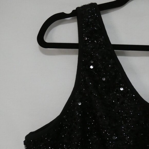 Unbranded | P2P 19 inches measured | Lined Black Sequin Zip-Up Front Crop Top - Picture 9 of 14